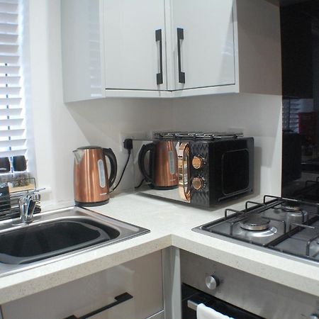 Townhouse With Private Parking Villa Йорк Екстериор снимка