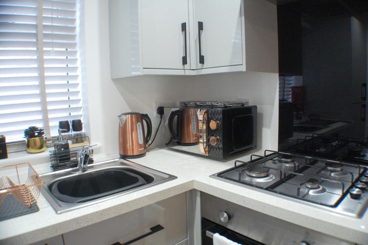 Townhouse With Private Parking Villa Йорк Екстериор снимка